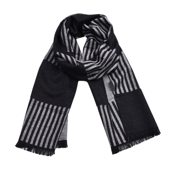 Hosszú férfi téli sál