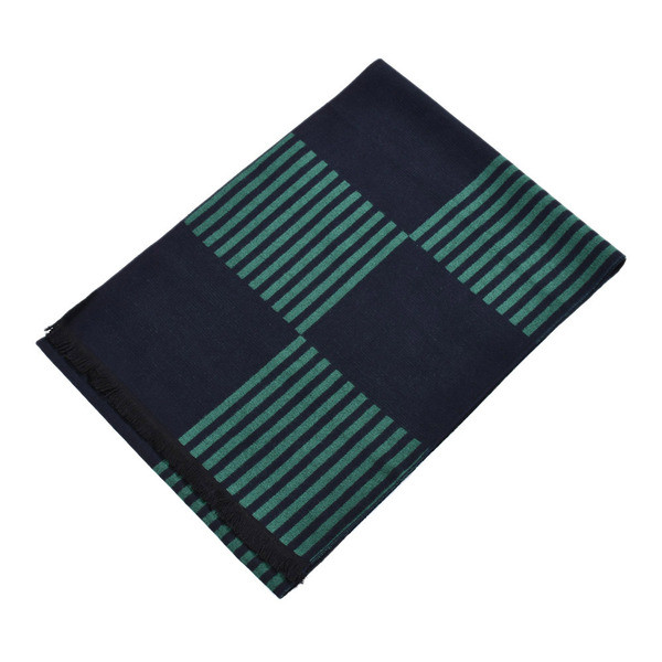 Hosszú férfi téli sál