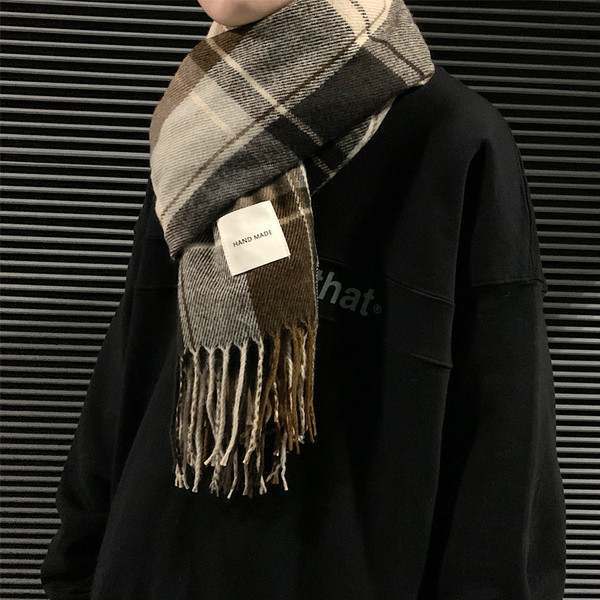 Lezser téli férfi kockás sál, rojtokkal