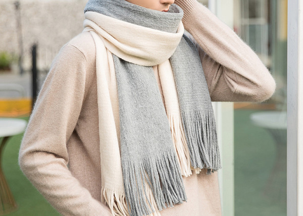 Dabartinis vyriškas šalikas su kutais