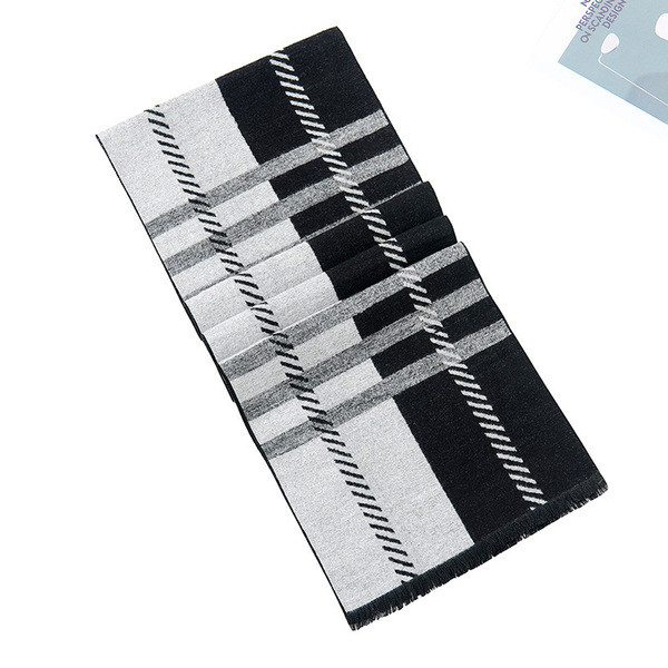 Hosszú, kétoldalas férfi téli sál