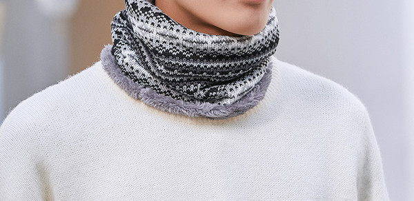 Aktuális férfi kötött sál több színben