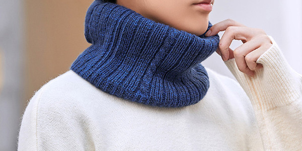 Modern kötött sál férfiaknak és nőknek egyaránt
