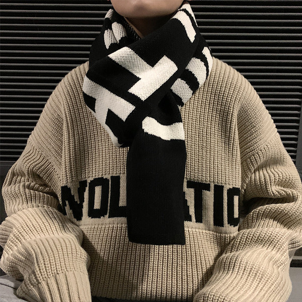 Alkalmi téli sál férfiaknak, fekete és bordó színben