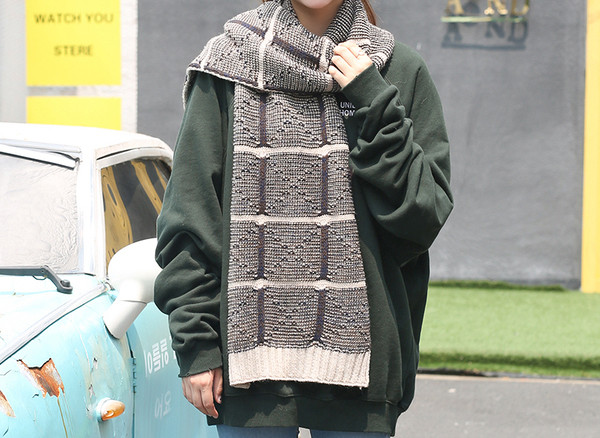 Női kockás sál férfiaknak és nőknek egyaránt