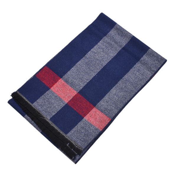 Divatos, színes férfi sál rojtokkal