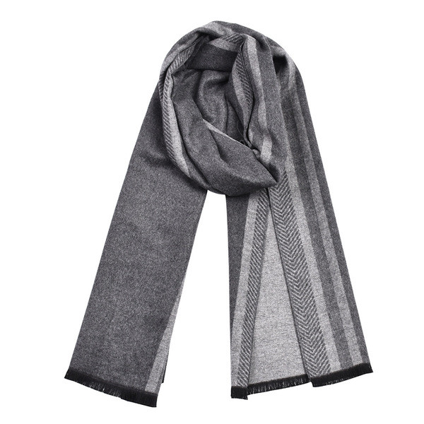 Kasmírutánzatból készült férfi sál