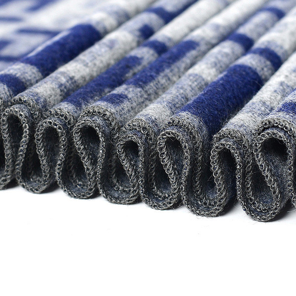 Alkalmi férfi sál, színes mintával férfiaknak