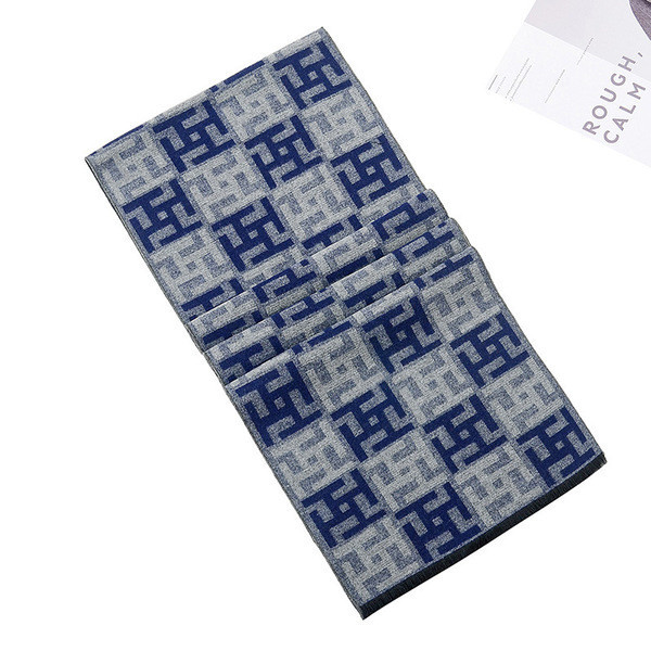 Alkalmi férfi sál, színes mintával férfiaknak