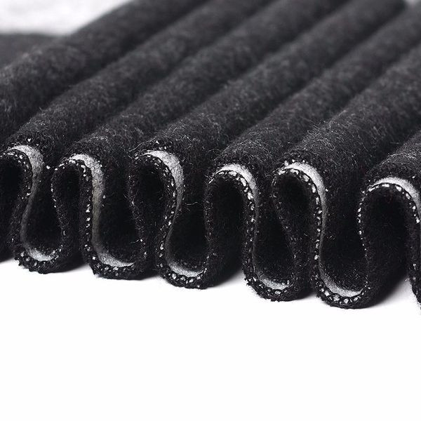 Aktuális férfi kendőtiszta modell