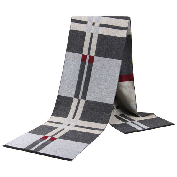 Aktuális, bojtos férfi sál