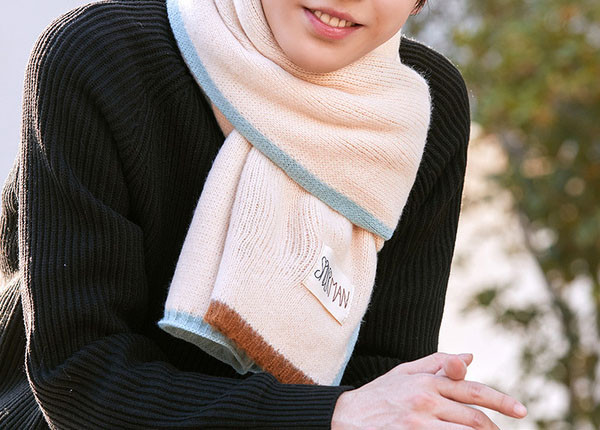 Új modell férfi őszi-téli sál, emblémával