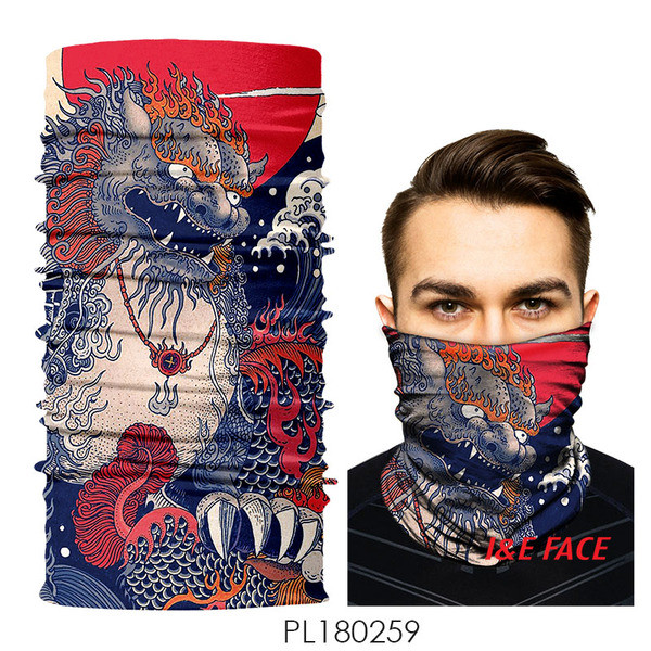 Színes férfi motorháztetős maszk