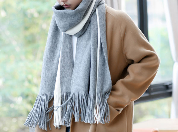 Aktuális férfi sál rojtokkal - több színben