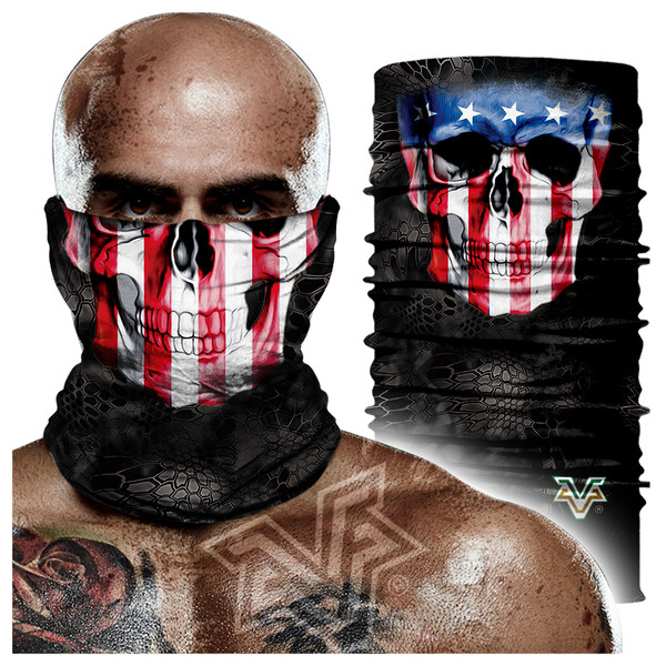 Arcra alkalmas, színes rátéttel ellátott férfi sál