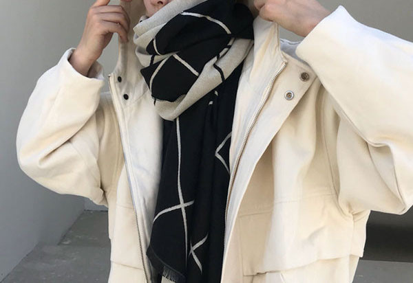 Modern férfi sál bojttal - többféle modell