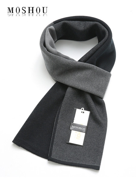 Divatos férfi téli sál