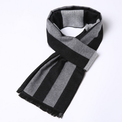 Divatos férfi színű, bojtos sál