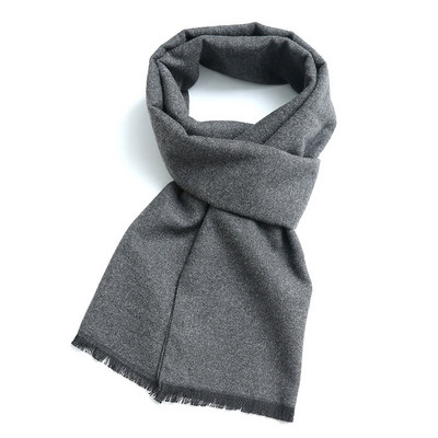 Divatos férfi színű, bojtos sál