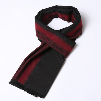 Divatos férfi színű, bojtos sál