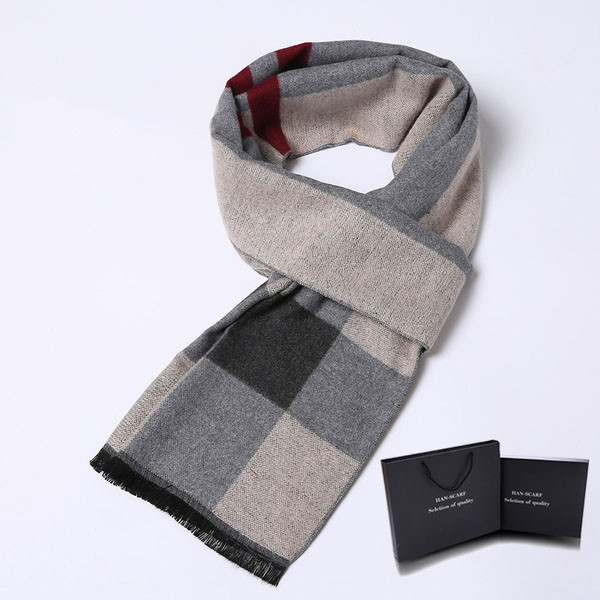 Divatos férfi színű, bojtos sál