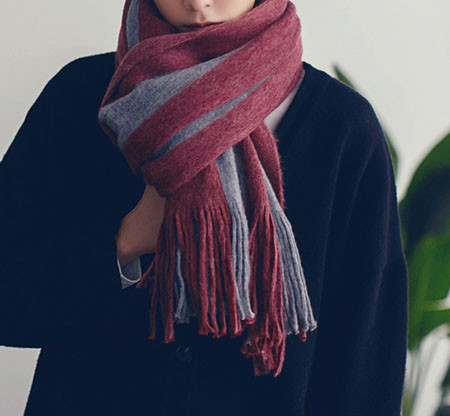 Színes bojtos sál - férfiak és nők számára egyaránt alkalmas