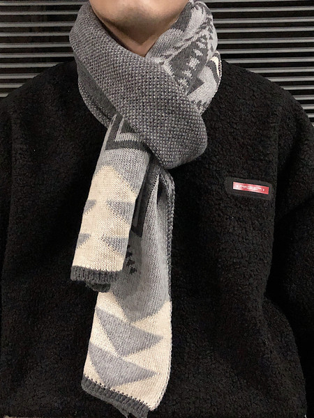 Modern színű sál - férfiak és nők számára egyaránt