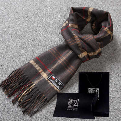 Modern, kockás férfi sál rojtokkal