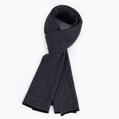 Aktuális férfi sál-több modell