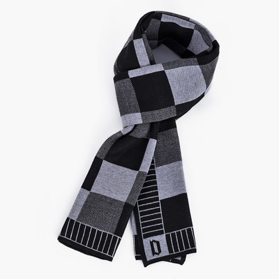 Aktuális férfi sál-több modell