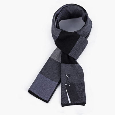 Aktuális férfi sál-több modell