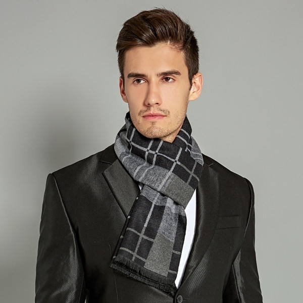 Vyriškas žieminis vilnonis šalikas – keli modeliai