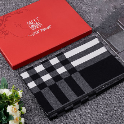 Μοντέρνο κασκόλ φθινόπωρο-χειμερινό