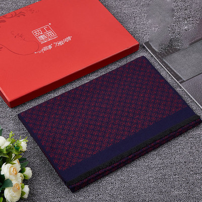 Μοντέρνο κασκόλ φθινόπωρο-χειμερινό