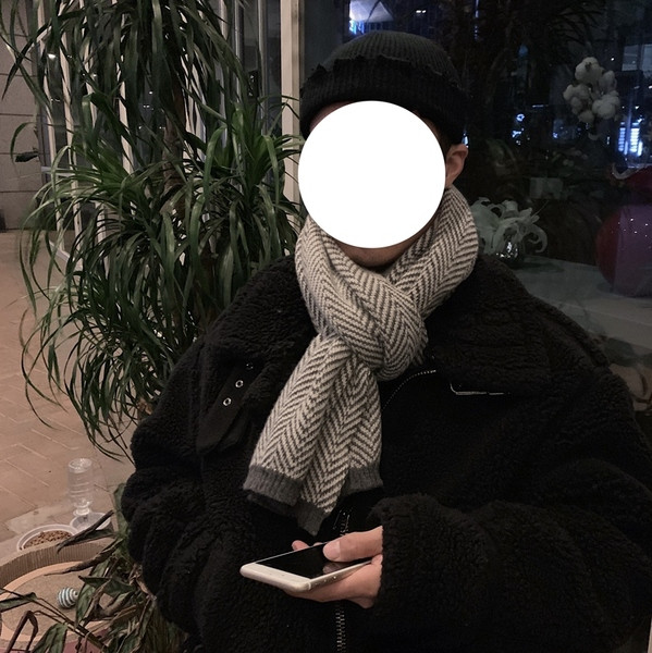 Férfi mindennapi téli sál