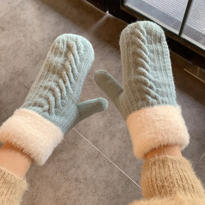 Naiste talvekindad udusulgedega