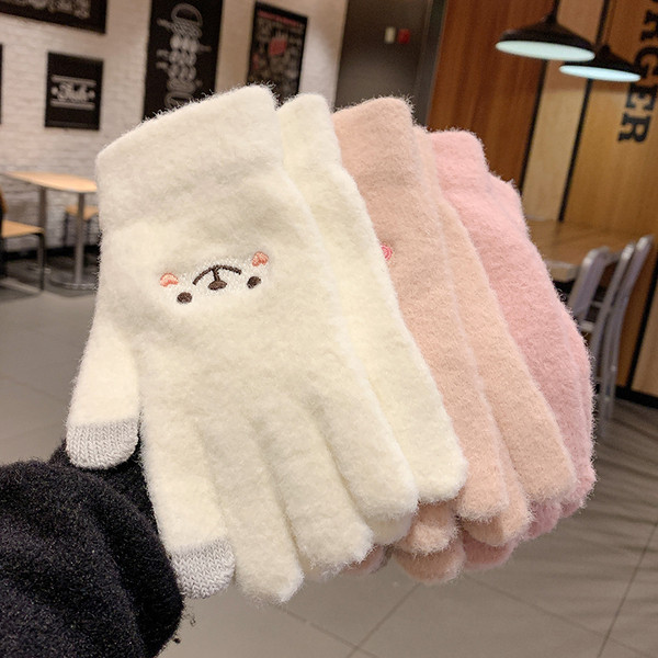 Γυναικεία καθημερινά  χειμερινά γάντια με κέντημα