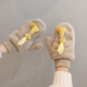 Пухени дамски ръкавици с 3D елементи