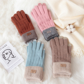 Дамски зимни ръкавици с емблема