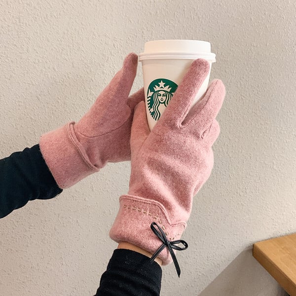 Női téli kesztyű szalaggal