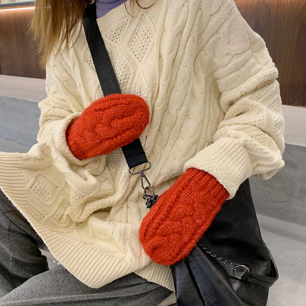 Γυναικεία πλεκτά γάντια