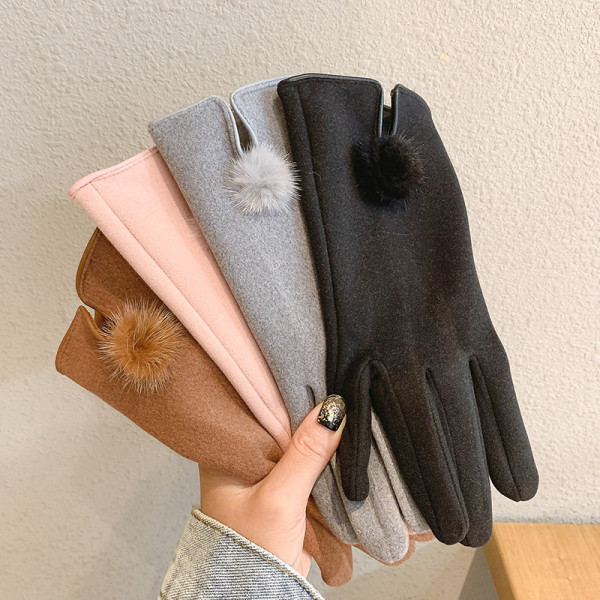 Pehelyes női kesztyű új modellje
