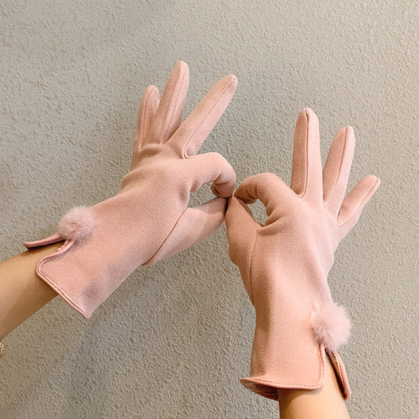 Pehelyes női kesztyű új modellje