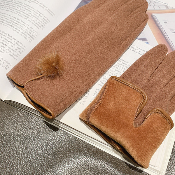 Pehelyes női kesztyű új modellje