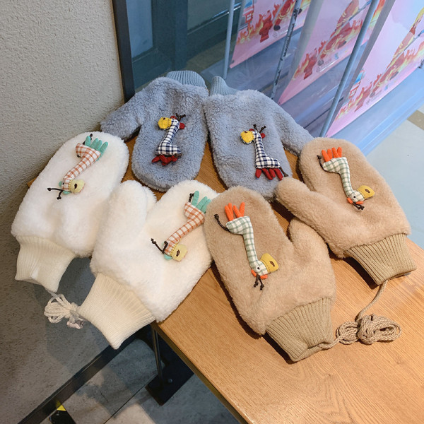 Alkalmi női pehelykesztyű 3D elemekkel