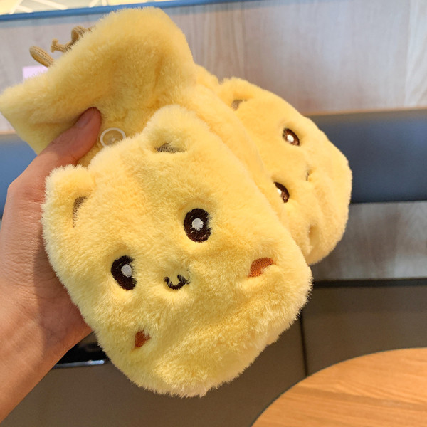 Női pehelykesztyű hímzéssel