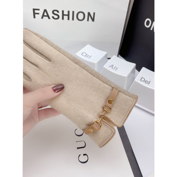 Γυναικεία μάλλινα γάντια με μεταλλικό στοιχείο