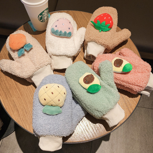 Ženske rukavice od perja sa 3D elementom