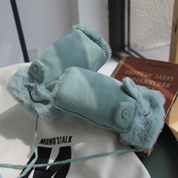 Női kesztyűs, gombos modell