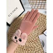 Γυναικεία μοντέρνα γάντια με τρισδιάστατο στοιχείο και γούνα